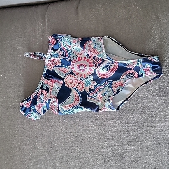 GIRLS SWIM SUIT - Picture 1 of 2